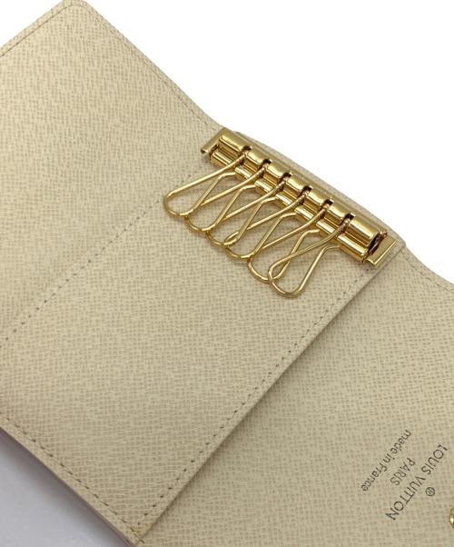 LOUIS VUITTON（ルイ ヴィトン）LOUIS VUITTON (ルイ ヴィトン) ダミエ・アズール ミュルティクレ6 アイボリーの古着・服飾アイテム