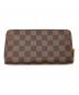 LOUIS VUITTON (ルイ ヴィトン) ダミエ ジッピー ウォレット エベヌ：40000円