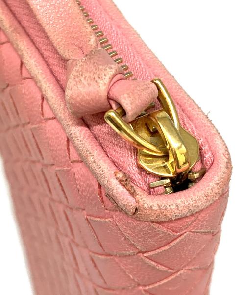 BOTTEGA VENETA（ボッテガベネタ）BOTTEGA VENETA (ボッテガベネタ) イントレチャート ラウンドファスナー長財布 ピンクの古着・服飾アイテム
