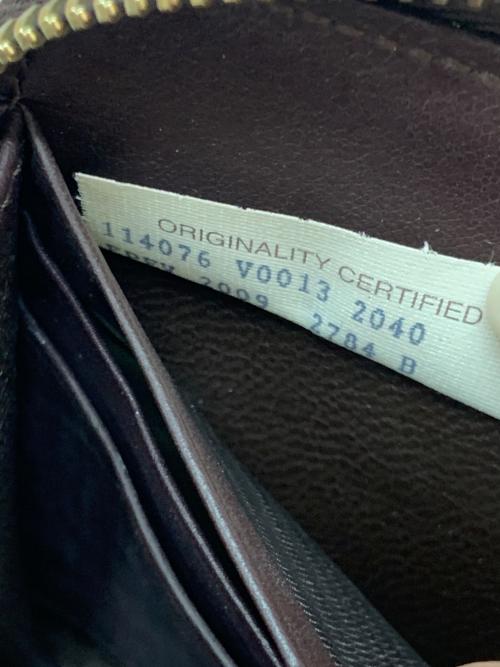 BOTTEGA VENETA（ボッテガベネタ）BOTTEGA VENETA (ボッテガベネタ) イントレチャート ラウンドファスナー長財布 ブラウンの古着・服飾アイテム