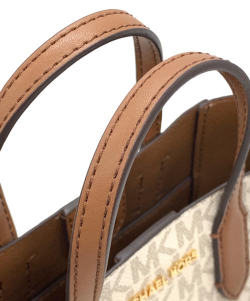 MICHAEL KORS（マイケル・コース）MICHAEL KORS (マイケルコース) VINCENT MKシグネチャー 2WAYショルダーバッグ バニラの古着・服飾アイテム