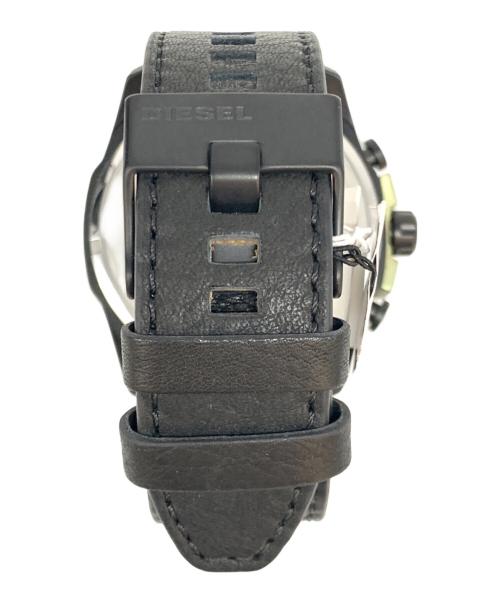 DIESEL（ディーゼル）DIESEL (ディーゼル) メガチーフ 腕時計 オリーブの古着・服飾アイテム