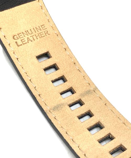 DIESEL（ディーゼル）DIESEL (ディーゼル) メガチーフ 腕時計 オリーブの古着・服飾アイテム