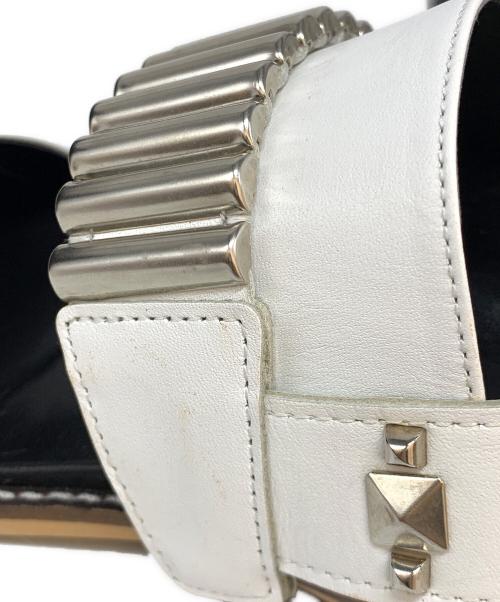 LIMI feu（リミフゥ）LIMI feu (リミフゥ) オープントゥーサンダル ホワイト×ブラック サイズ:2の古着・服飾アイテム