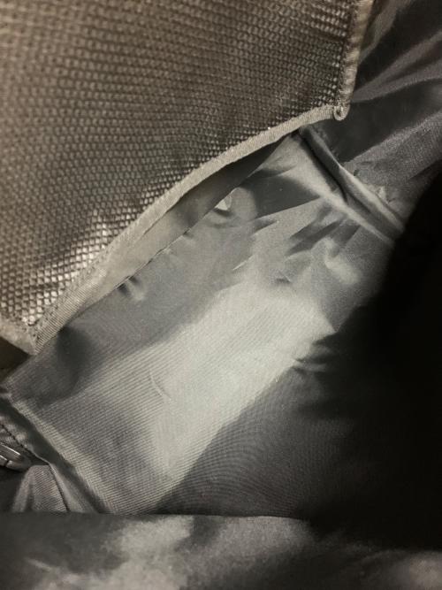 CarHartt（カーハート）CarHartt (カーハート) バックパック ブラックの古着・服飾アイテム