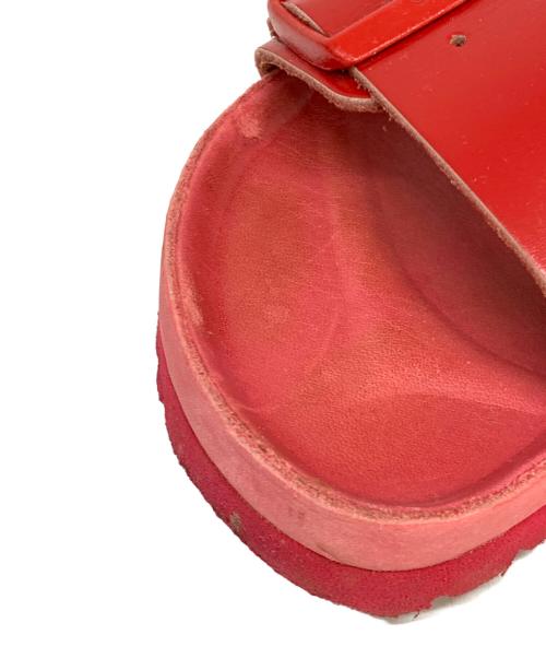 BIRKENSTOCK（ビルケンシュトック）BIRKENSTOCK (ビルケンシュトック) VALENTINO GARAVANI (ヴァレンティノ・ガラヴァーニ) アリゾナ サンダル レッド サイズ:37/240の古着・服飾アイテム