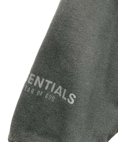 FOG ESSENTIALS（フィアオブゴッド エッセンシャル）FOG ESSENTIALS (フィアオブゴッド エッセンシャル) プルオーバーパーカー ブラック サイズ:Mの古着・服飾アイテム