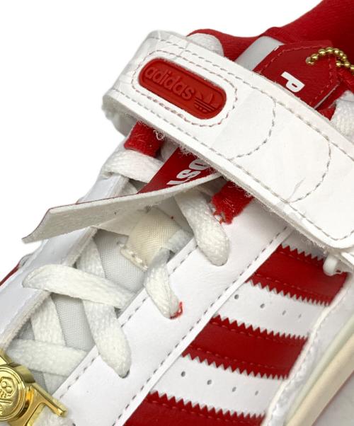 adidas（アディダス）adidas (アディダス) Quiccs (クイックス) FORUM LOW ホワイト×レッド サイズ:27cmの古着・服飾アイテム