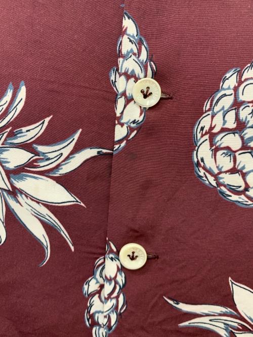 VALENTINO（ヴァレンティノ）VALENTINO (ヴァレンティノ) pineapple shirt ボルドー サイズ:39の古着・服飾アイテム