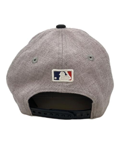 New Era（ニューエラ）New Era (ニューエラ) キャップ グレー×ブラックの古着・服飾アイテム