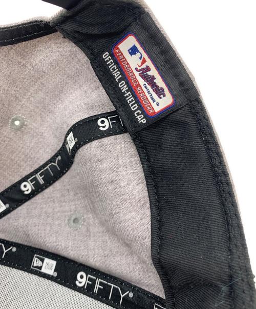 New Era（ニューエラ）New Era (ニューエラ) キャップ グレー×ブラックの古着・服飾アイテム