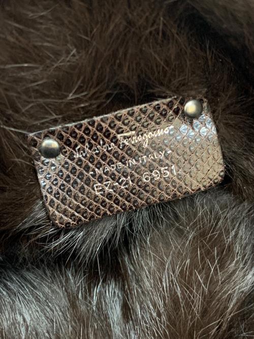 Salvatore Ferragamo（サルヴァトーレ フェラガモ）Salvatore Ferragamo (サルヴァトーレ フェラガモ) ガンチーニ ショルダーバッグ ブラウンの古着・服飾アイテム