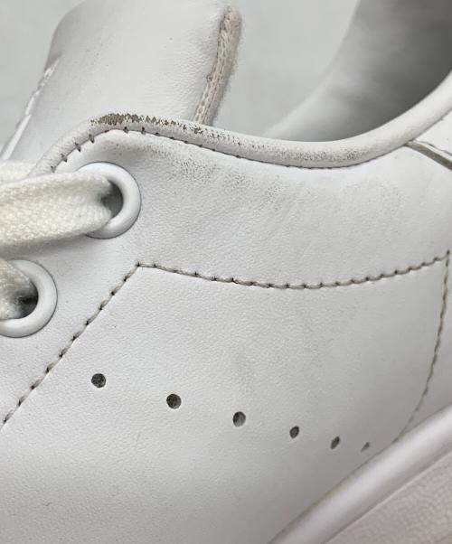 adidas（アディダス）adidas (アディダス) STANSMITH ローカットスニーカー ホワイト サイズ:26cmの古着・服飾アイテム