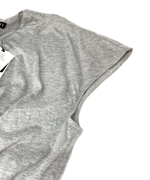 INDIVI（インディヴィ）INDIVI (インディヴィ) ノースリーブワンピース グレー サイズ:13の古着・服飾アイテム