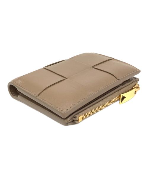 BOTTEGA VENETA（ボッテガベネタ）BOTTEGA VENETA (ボッテガベネタ) イントレチャート 2つ折り財布 ブラウンの古着・服飾アイテム