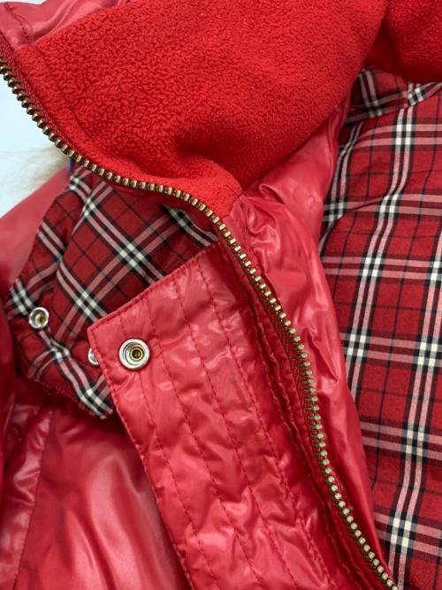 BURBERRY BLUE LABEL（バーバリーロンドンブルーレーベル）BURBERRY BLUE LABEL (バーバリーロンドンブルーレーベル) ダウンジャケット レッド サイズ:38の古着・服飾アイテム