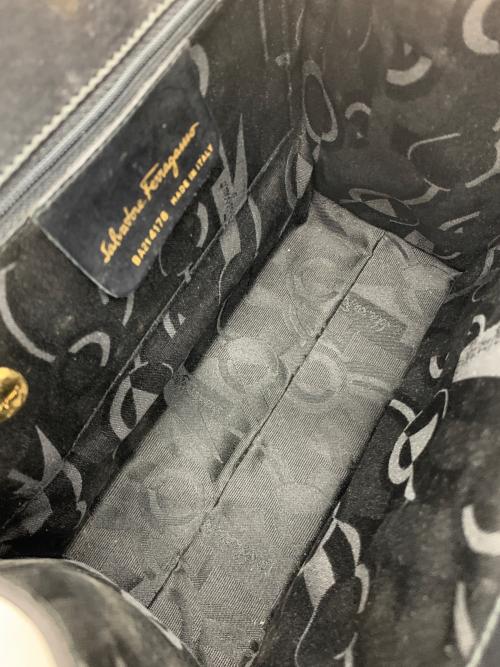 Salvatore Ferragamo（サルヴァトーレ フェラガモ）Salvatore Ferragamo (サルヴァトーレ フェラガモ) ハンドバッグ ブラックの古着・服飾アイテム