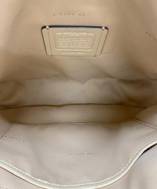 COACH（コーチ）COACH (コーチ) Chaise Crossbody Bag ベージュの古着・服飾アイテム