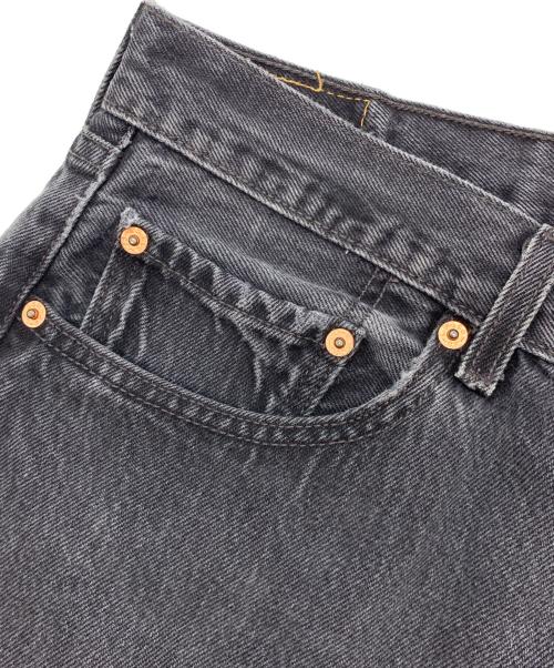 LEVI'S（リーバイス）LEVI'S (リーバイス) ストレートデニムパンツ グレー サイズ:W36×L32の古着・服飾アイテム
