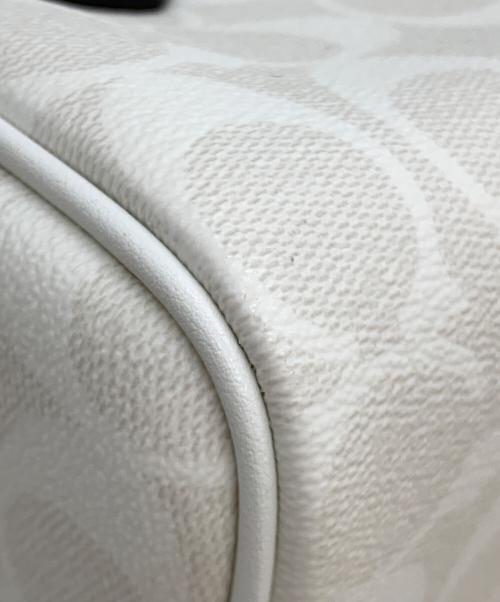 COACH（コーチ）COACH (コーチ) シグネチャー ミニバッグ ホワイトの古着・服飾アイテム