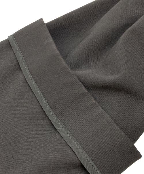 s'yte（サイト）s'yte (サイト) ドローストリングコート ブラック サイズ:3の古着・服飾アイテム