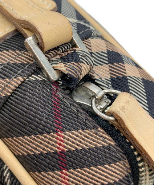BURBERRY BLUE LABEL（バーバリーロンドンブルーレーベル）BURBERRY BLUE LABEL (バーバリーロンドンブルーレーベル) ショルダーバッグ ブラウンの古着・服飾アイテム