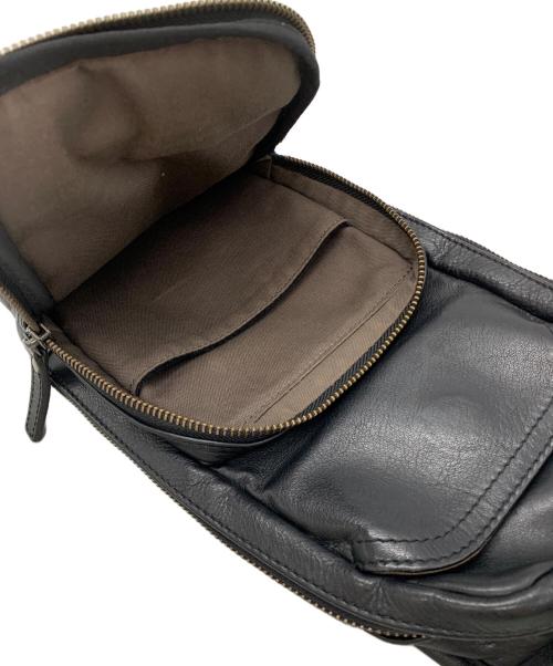 BURBERRY BLACK LABEL（バーバリーブラックレーベル）BURBERRY BLACK LABEL (バーバリーブラックレーベル) ボディーバッグ ブラックの古着・服飾アイテム