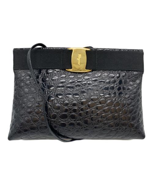 Salvatore Ferragamo（サルヴァトーレ フェラガモ）Salvatore Ferragamo (サルヴァトーレ フェラガモ) 型押しショルダーバッグ ブラックの古着・服飾アイテム