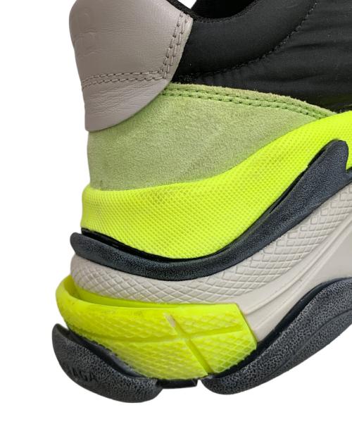 BALENCIAGA（バレンシアガ）BALENCIAGA (バレンシアガ) TRIPLE S グレー×ライトグリーン サイズ:27.5cmの古着・服飾アイテム