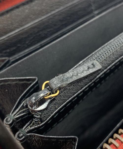 GUCCI（グッチ）GUCCI (グッチ) GGマーモント ジップアラウンドウォレット ブラック×レッドの古着・服飾アイテム