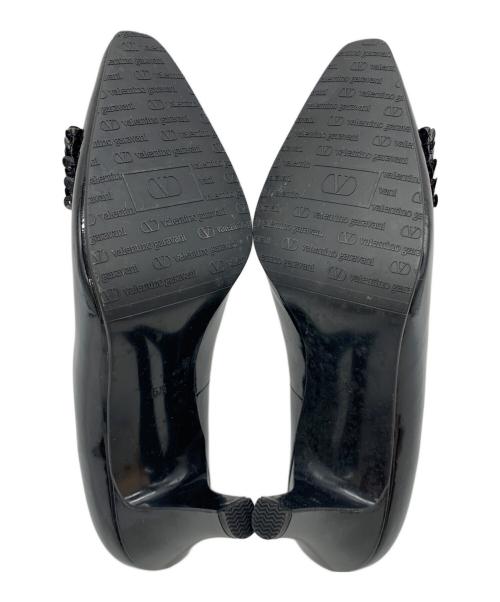 VALENTINO GARAVANI（ヴァレンティノ・ガラヴァーニ）VALENTINO GARAVANI (ヴァレンティノ・ガラヴァーニ) エナメルパンプス ブラック サイズ:5　1/2の古着・服飾アイテム
