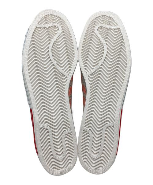 adidas（アディダス）adidas (アディダス) ローカットスニーカー ホワイト×レッド サイズ:29.0の古着・服飾アイテム