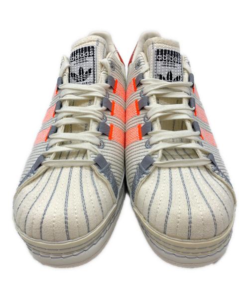 adidas（アディダス）adidas (アディダス) ローカットスニーカー ホワイト×レッド サイズ:29.0の古着・服飾アイテム