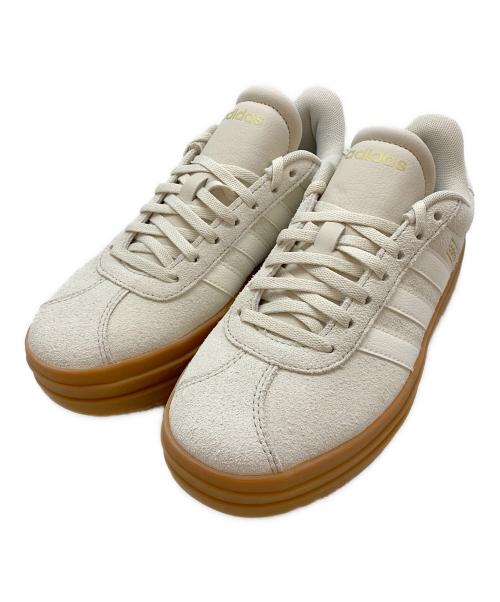 adidas（アディダス）adidas (アディダス) スニーカー ベージュ サイズ:23.5の古着・服飾アイテム