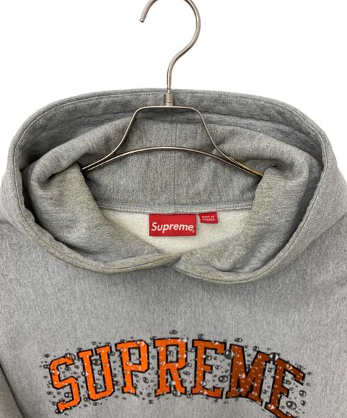 SUPREME（シュプリーム）Supreme (シュプリーム) プルオーバーパーカー グレー サイズ:LARGEの古着・服飾アイテム