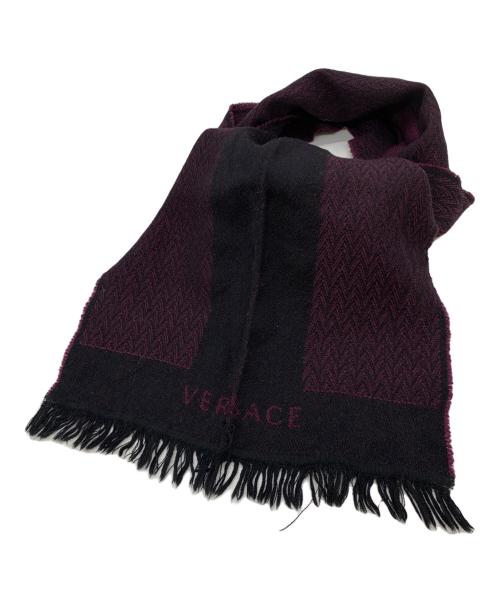 VERSACE（ヴェルサーチェ）VERSACE (ヴェルサーチェ) マフラー パープル×ブラックの古着・服飾アイテム
