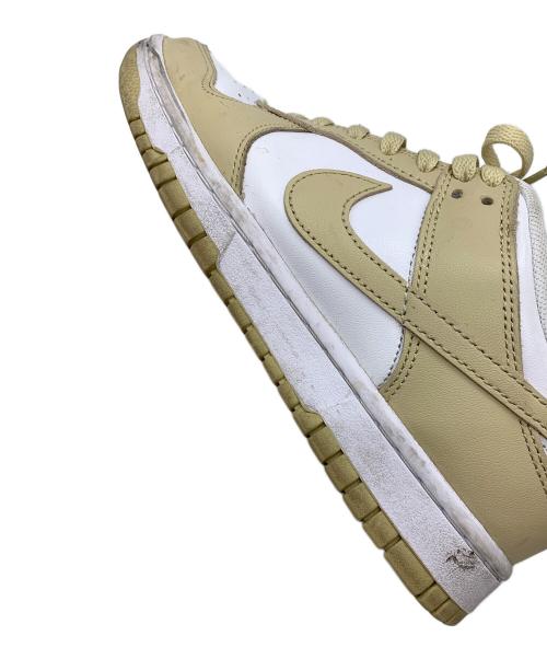 NIKE（ナイキ）NIKE (ナイキ) スニーカー ベージュ×ホワイト サイズ:25.5の古着・服飾アイテム