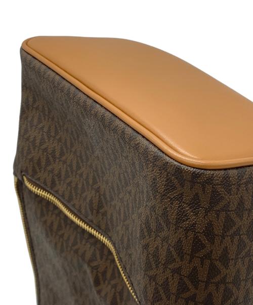 MICHAEL KORS（マイケル・コース）MICHAEL KORS (マイケル・コース) リュック ブラウンの古着・服飾アイテム