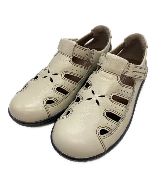 ACHILLES SORBO（アキレス ソルボ）ACHILLES SORBO (アキレス ソルボ) 牛革 3E サンダル風スリッポン ホワイト サイズ:22.5の古着・服飾アイテム