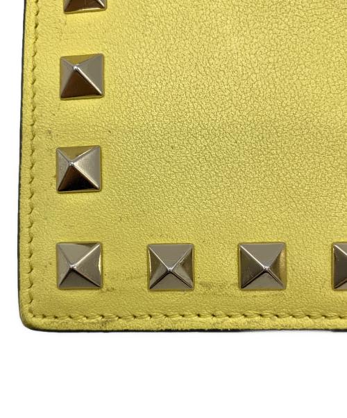 VALENTINO GARAVANI（ヴァレンティノ・ガラヴァーニ）VALENTINO GARAVANI (ヴァレンティノ・ガラヴァーニ) 2つ折り財布 イエローの古着・服飾アイテム