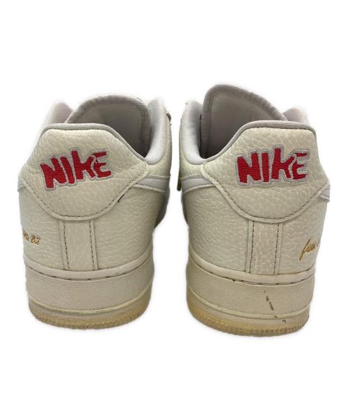 NIKE（ナイキ）NIKE (ナイキ) ローカットスニーカー アイボリー サイズ:27.5の古着・服飾アイテム