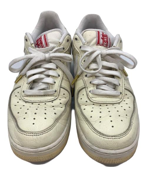 NIKE（ナイキ）NIKE (ナイキ) ローカットスニーカー アイボリー サイズ:27.5の古着・服飾アイテム