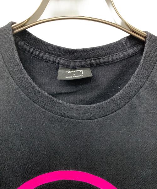 stussy（ステューシー）stussy (ステューシー) Tシャツ ブラック×ピンク サイズ:Sの古着・服飾アイテム