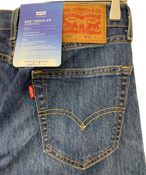 LEVI'S（リーバイス）LEVI'S (リーバイス) クロップドデニムパンツ ブルー サイズ:71cm (W28) 未使用品の古着・服飾アイテム