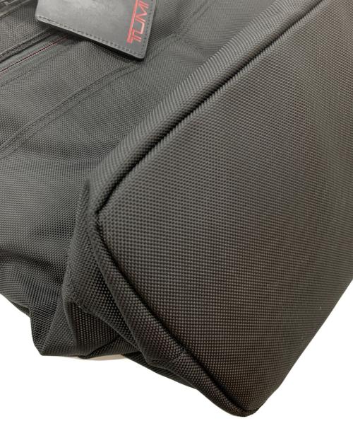 TUMI（トゥミ）TUMI (トゥミ) コンパニオントートバッグ ブラックの古着・服飾アイテム