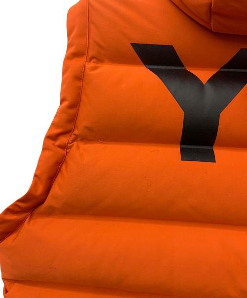 Y-3（ワイスリー）Y-3 (ワイスリー) ダウンベスト オレンジ サイズ:Mの古着・服飾アイテム