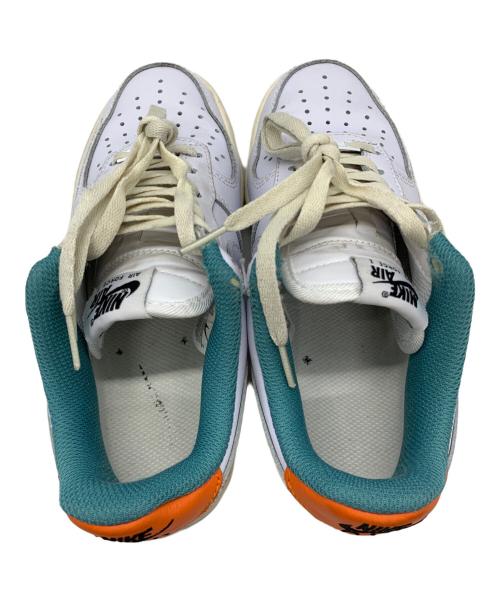 NIKE（ナイキ）NIKE (ナイキ) スニーカー ホワイト サイズ:23.5の古着・服飾アイテム