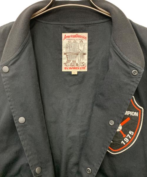 AVIREX（アヴィレックス）AVIREX (アヴィレックス) LIGHT STADIUM JACKET ブラック×レッド サイズ:XLの古着・服飾アイテム