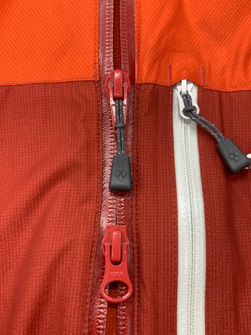 mont-bell（モンベル）mont-bell (モンベル) フラットアイアンパーカ レッド サイズ:Lの古着・服飾アイテム