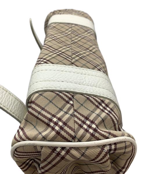 BURBERRY BLUE LABEL（バーバリー ブルー レーベル）BURBERRY BLUE LABEL (バーバリー ブルー レーベル) ショルダーバッグ ベージュ×ホワイトの古着・服飾アイテム